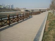 沿河棧(zhan)橋